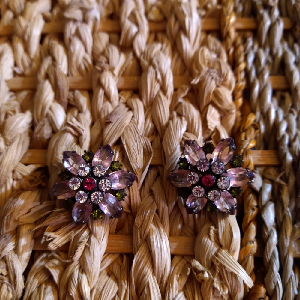Rhinestone 🌺 Flower Earrings